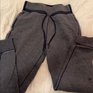 Lululemon joggers